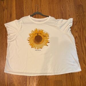 Old Navy Graphic T-shirt